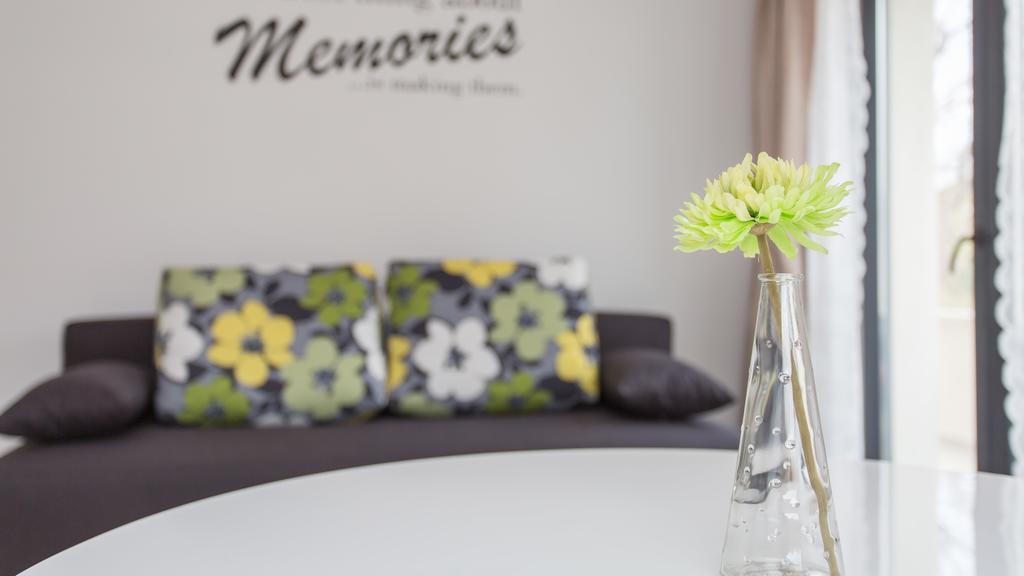 Apartments Memories Baska  Exterior photo
